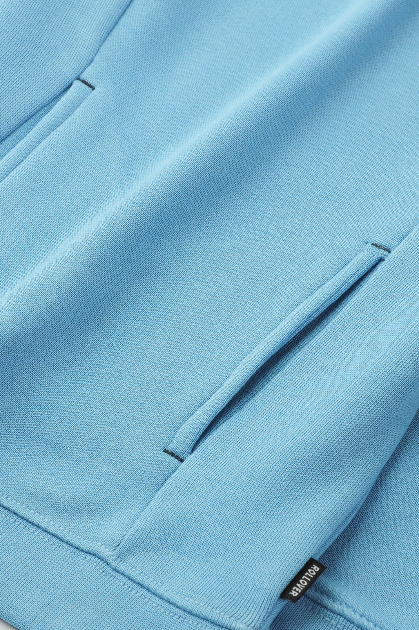 سويت شيرت صوف للأولاد باللون الأزرق السماوي