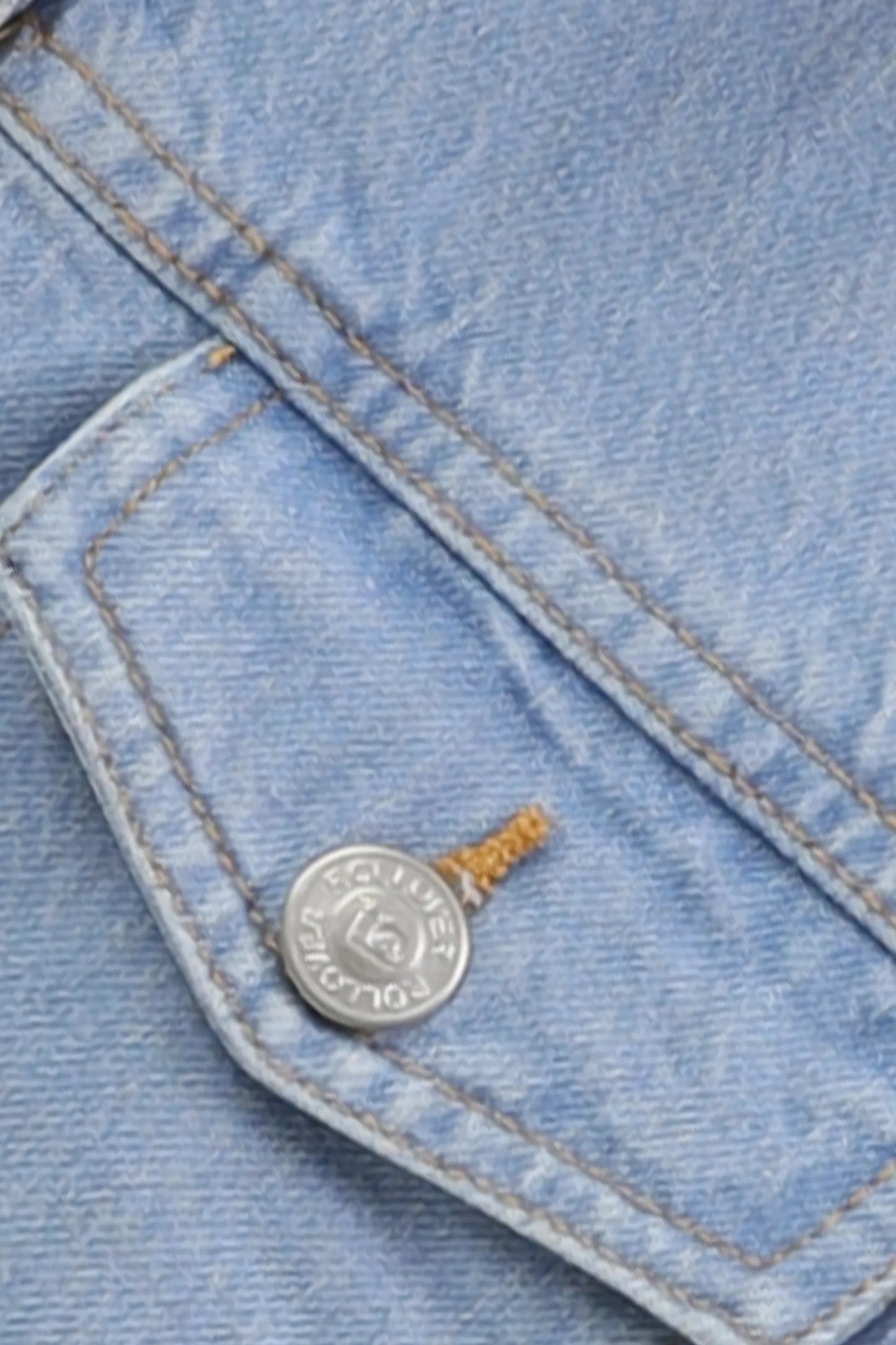 جاكيت جينز للبنات بياقة فرو