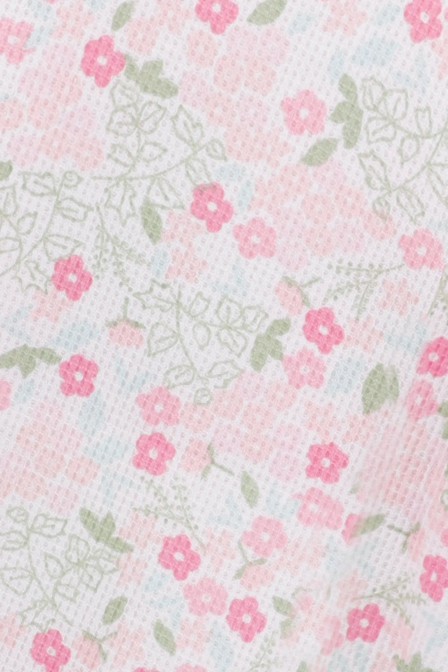 تي شيرت بناتي أبيض بطبعة مضلعة