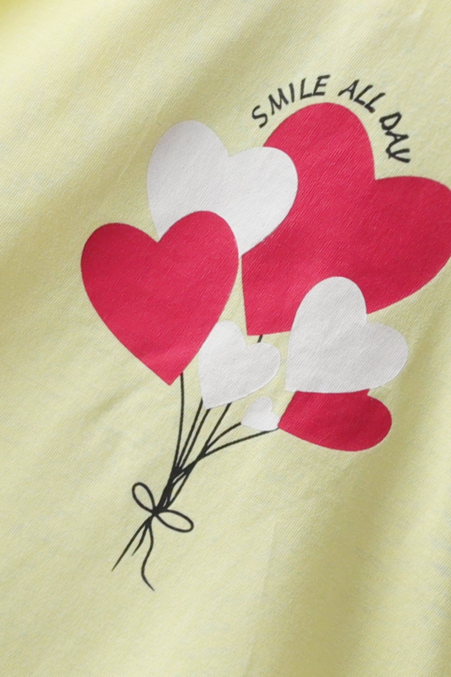 تيشيرت قلوب مشرقة