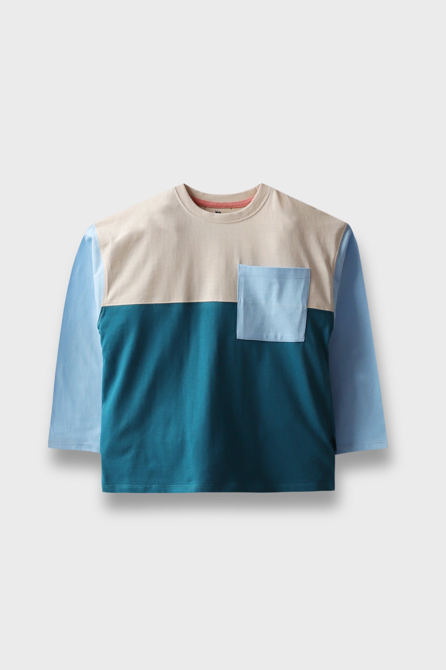 تيشيرت مريح بثلاث درجات لونية