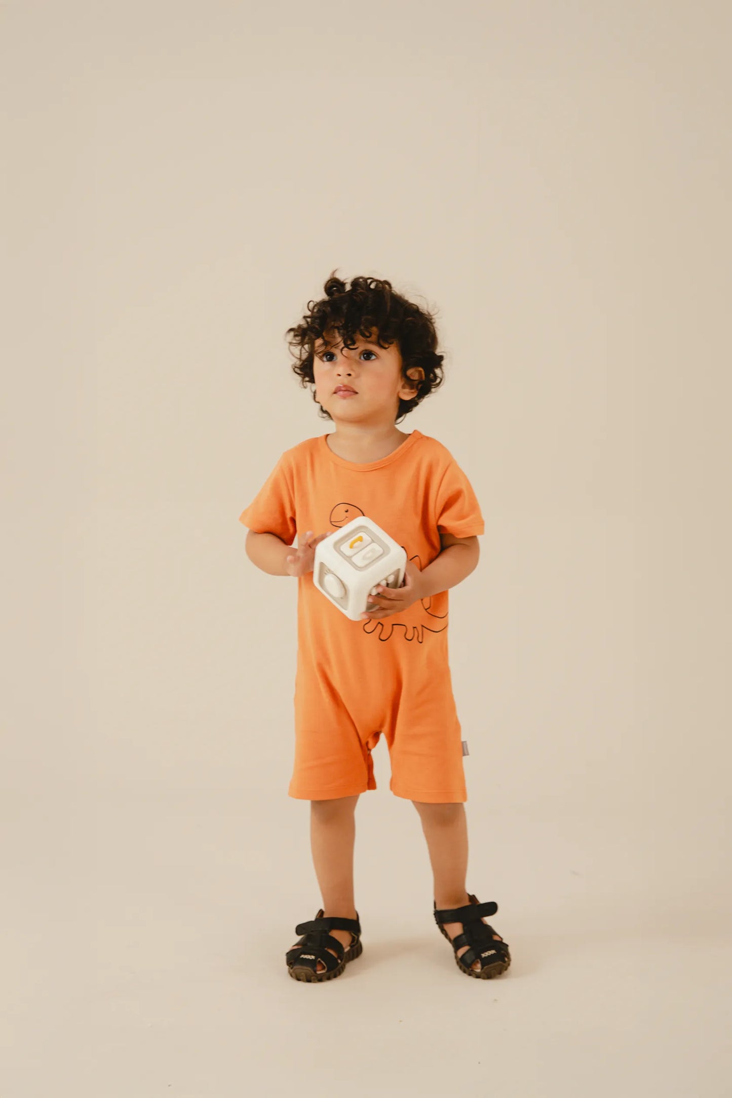 طقم أفرول ولادي بتصاميم الدب الصغير والديناصور (عبوتان)