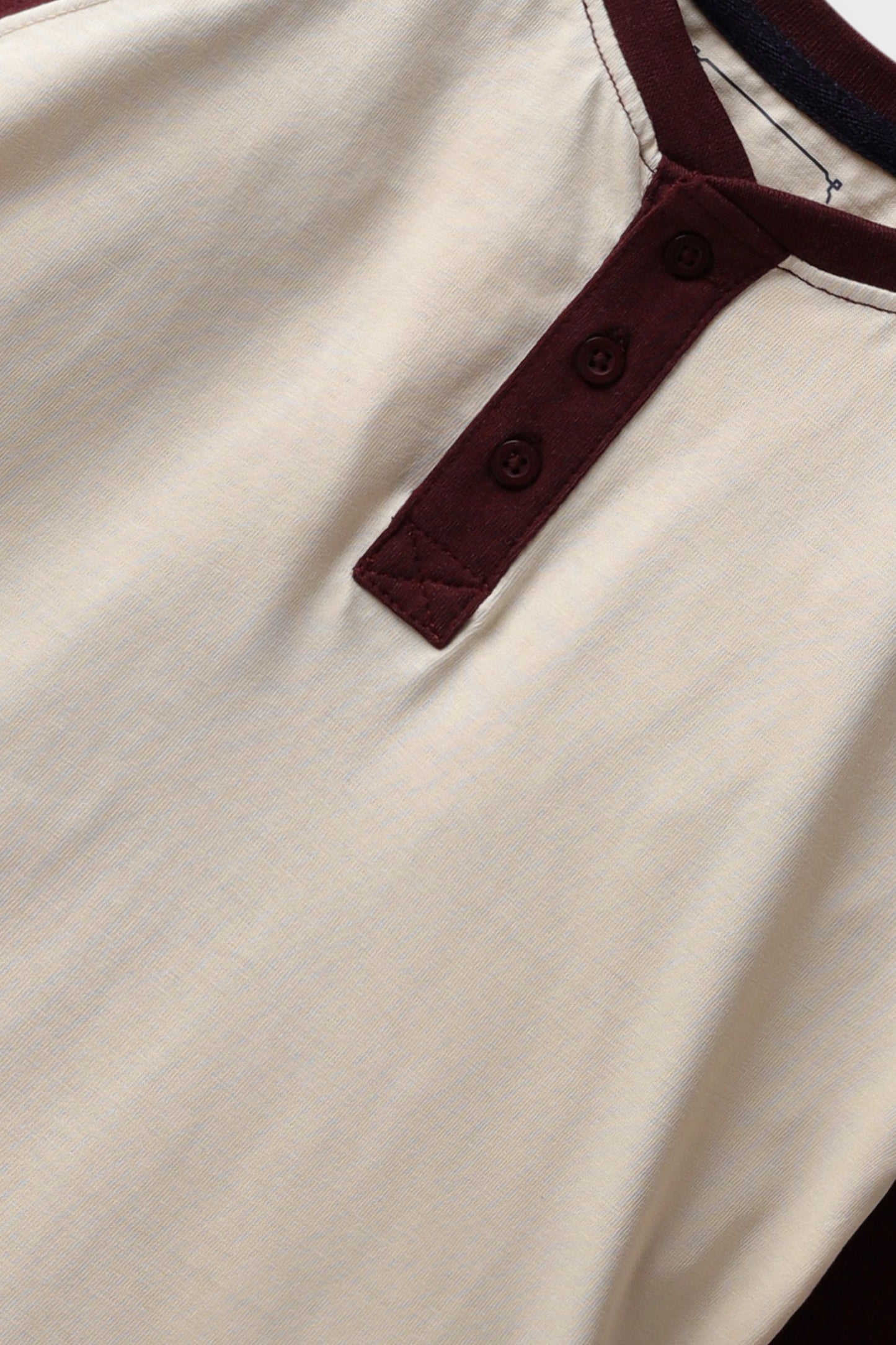 تي شيرت مارفل هينلي