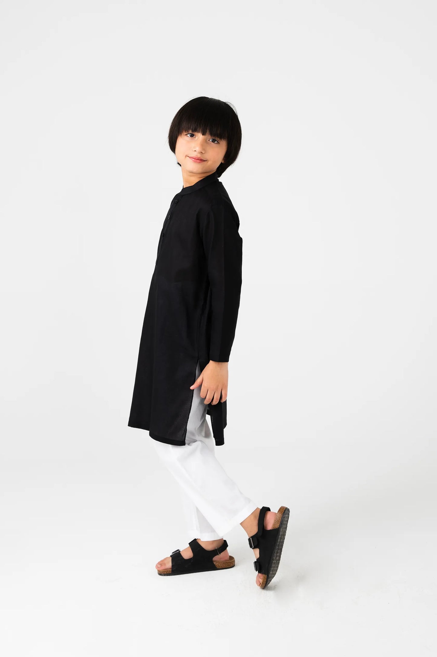 كورتة قطنية جاكار سوداء للأولاد